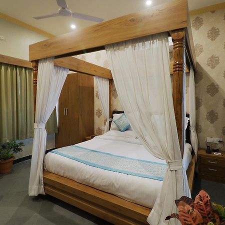 Keshav Resort Udaipur Exterior photo